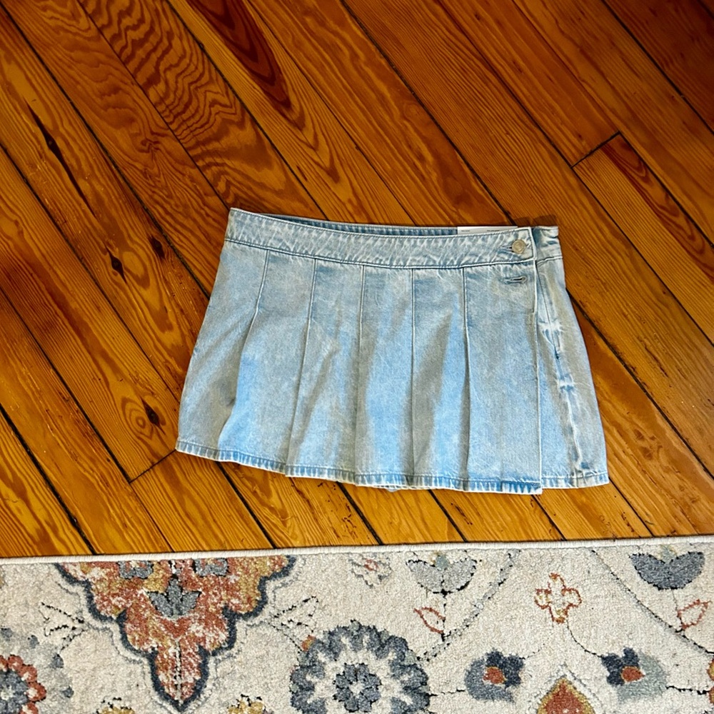 American Eagle Outfitters Light Blue Pleated Mini Skirt